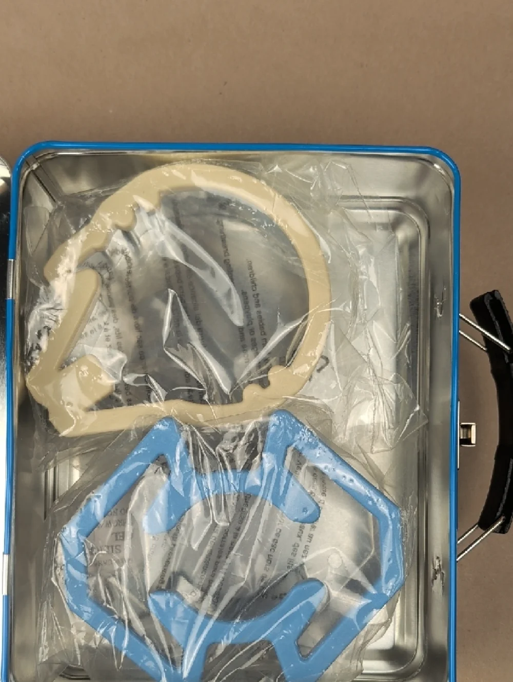 Star Wars Tin Lunch Box With Sandwich Cutters, Williams Sonoma Limited Ed NEW - Picture 2 of 11